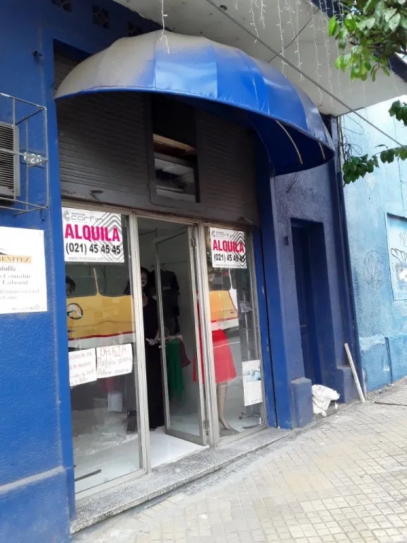 SALON COMERCIAL - ideal comercio o vivienda - DE 45M2 SOBRE MONTEVIDEO Y GRAL DIAZ. CENTR0 — foto 3