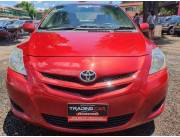 TOYOTA BELTA 2006 COLOR BORDO MOTOR NAFTERO VVTI 1300 AUTOMÁTICO TRACCIÓN SIMPLE 4x2 AIRE