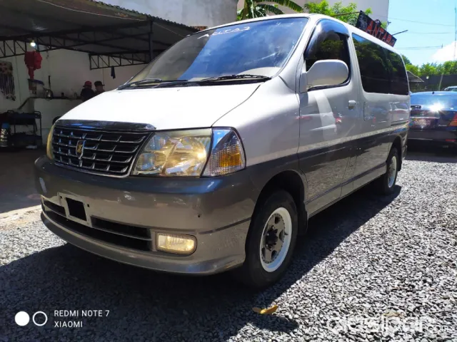 Toyota Hiace 2000 — foto 4