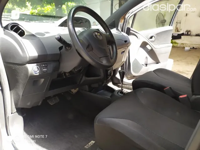 Toyota Vitz 2007 — foto 4