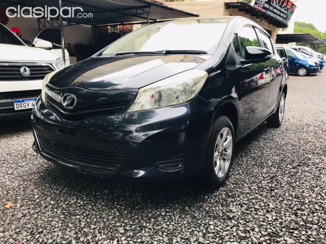 Toyota Vitz 2011 - foto 2