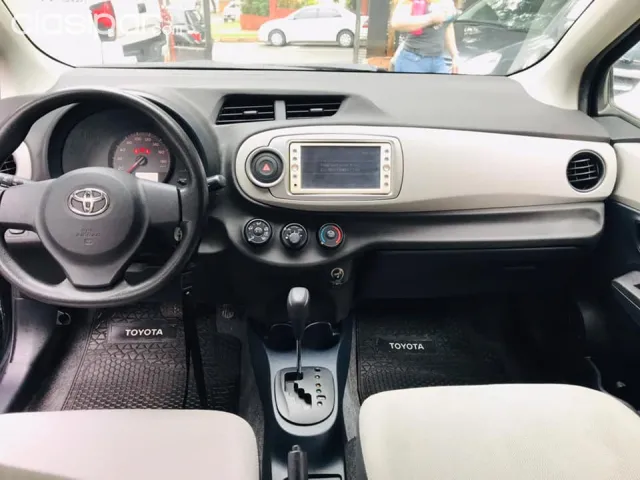 Toyota Vitz 2011 — foto 6