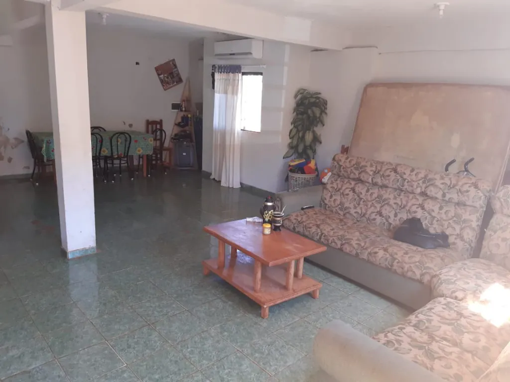 VENDO CASA EN BARRIO FATIMA, ENCARNACIÓN — foto 2