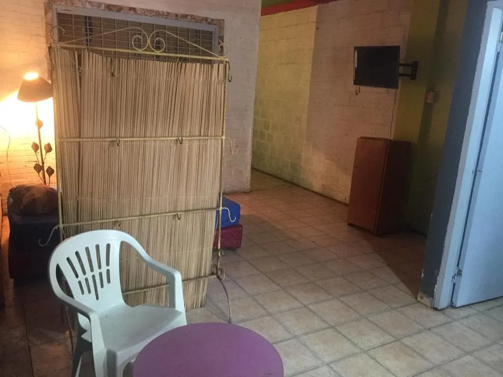 Alquilo pieza independiente barrio Terminal — foto 2