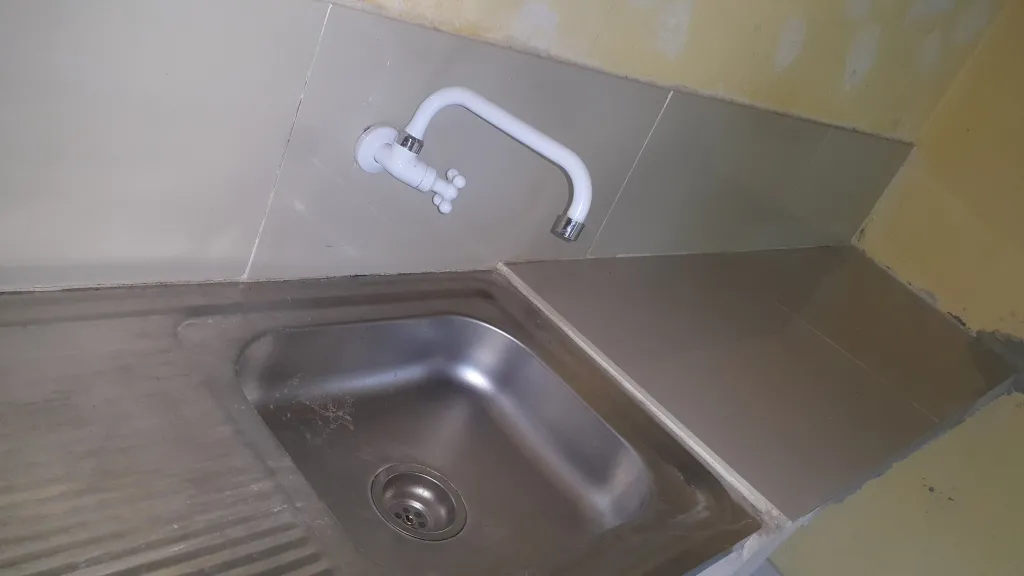 HERMOSO DEPARTAMENTO CON 2 DORMITORIOS EN MARIANO ROQUE ALONSO — foto 3