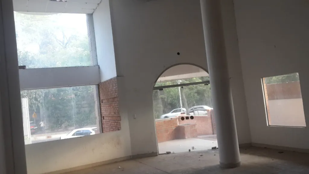 EN OFERTA!! EDIFICIO JAZMIN. SOBRE MCAL LOPEZ, CON ESTACIONAMIENTO SUBTERRANEO — foto 3