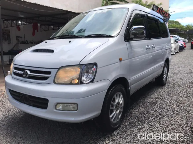 Toyota Noah 2001 — foto 4