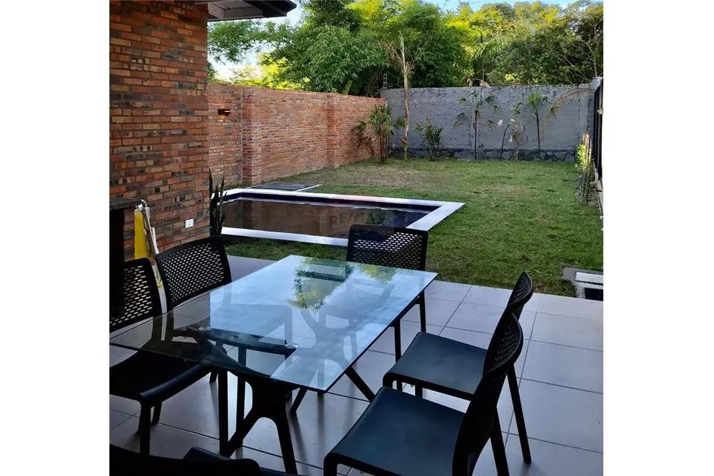 MODERNA CASA DE VERANO A ESTRENAR EN VENTA — foto 2