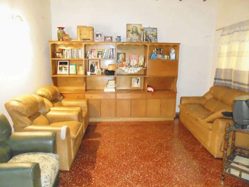 Casa de 3 dormitorios, zona sur FERNANDO DE LA MORA, avenida Zavalas Cue — foto 2