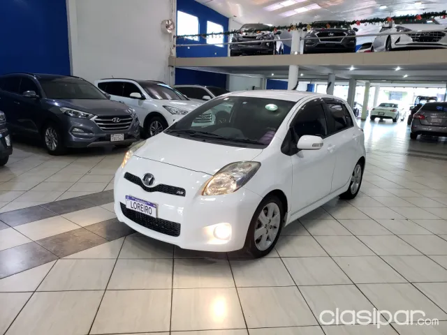 Toyota Vitz 2009 - foto 2
