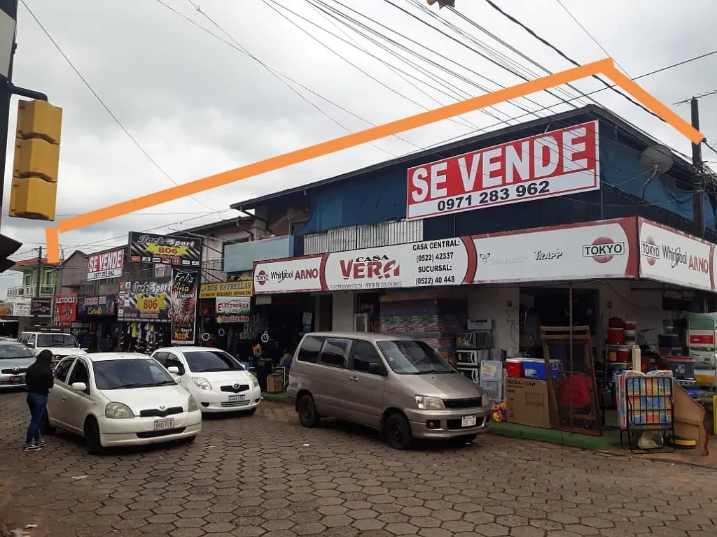 VENDO GALERÍA COMERCIAL EN CAAGUAZÚ - ZONA CÉNTRICA — foto 3