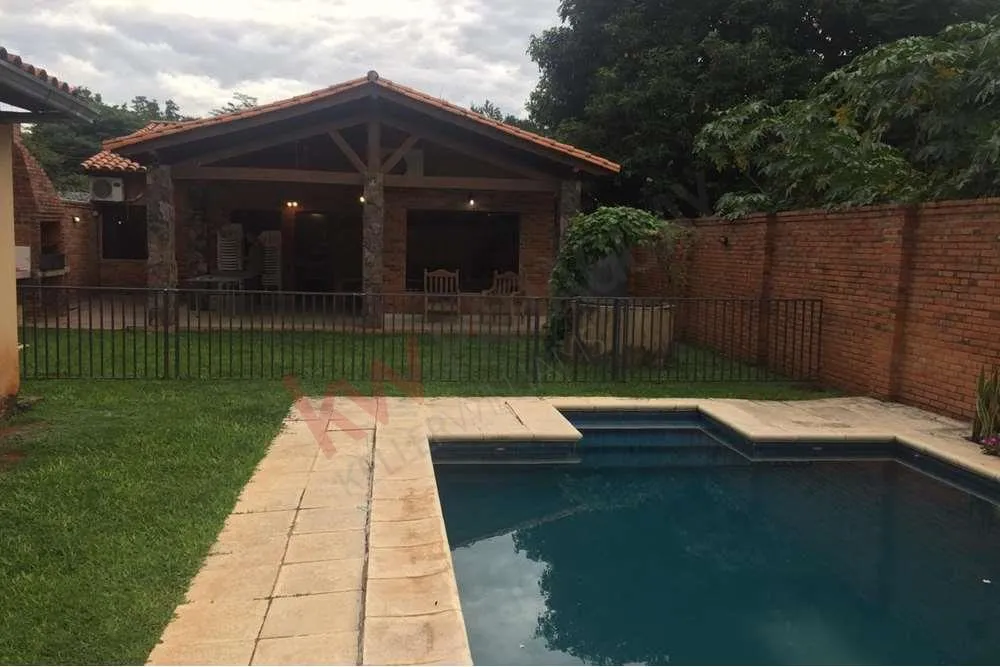 CASA DE VERANO AMOBLADA EN AREGUA — foto 2
