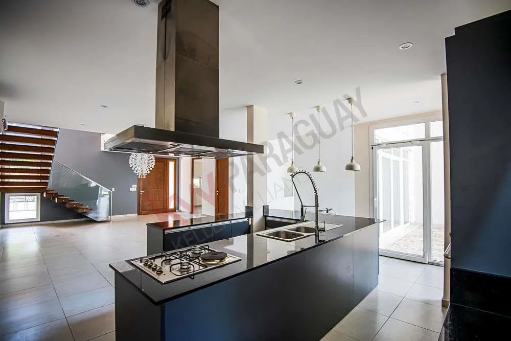 RESIDENCIA MINIMALISTA ZONA BOGGIANI — foto 3