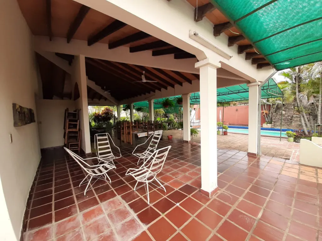 GRAN OFERTA!!! HERMOSA CASA QUINTA EN LUQUE YKUA DURE!! 1.440 M2 DE TERRENO. — foto 2