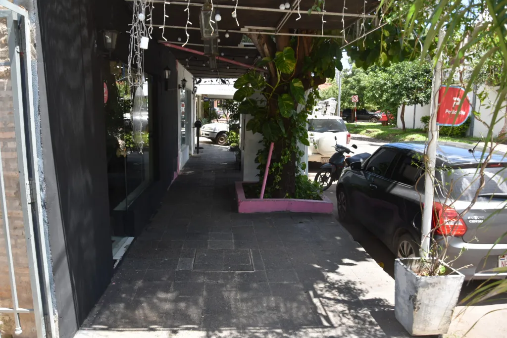Vendo casa en barrio Villa Morra — foto 3
