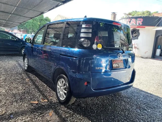 Toyota Sienta 2008 — foto 6