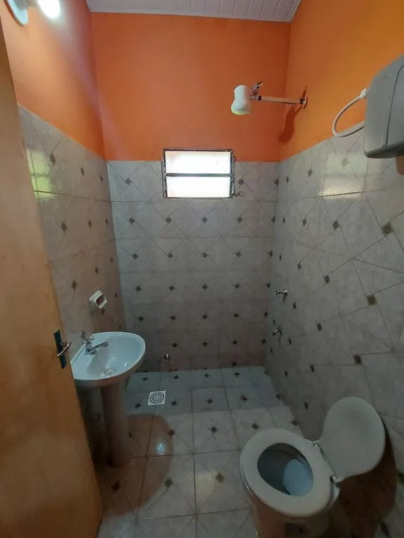 ALQUILO PIEZAS CON BAÑO PRIVADO EN MORA CUE - LUQUE — foto 3