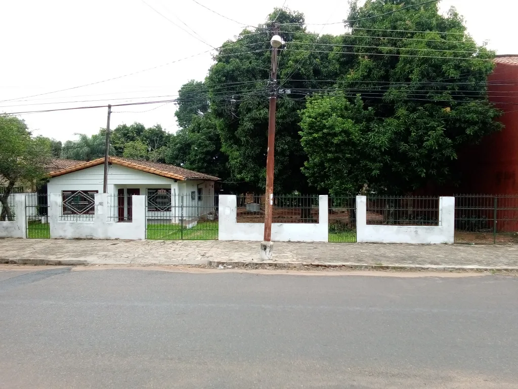 CASA CON AMPLIO PATIO (QUINTA) — foto 2