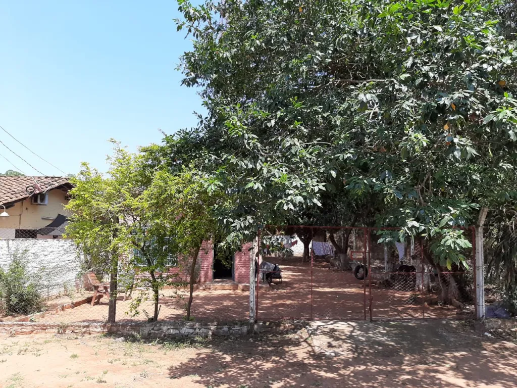 Terreno con casa a demoler Barrio Kennedy de Lambare — foto 3