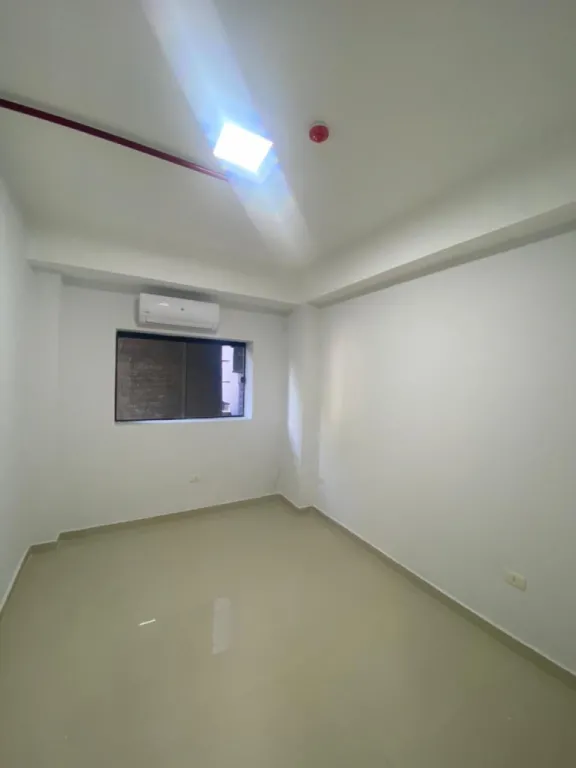 DPTO DE 1 DORM A ESTRENAR - EDIFICIO CON PISCINA. ZONA COLEGIO SIL, IPS, UNIDA — foto 3