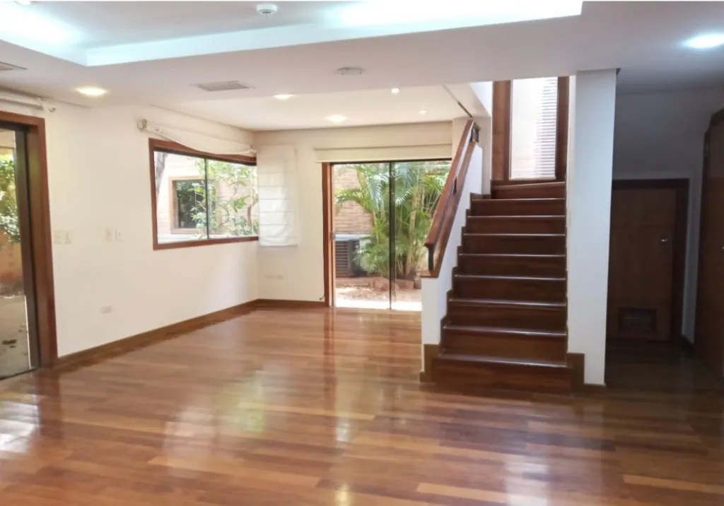 Residencia en venta en Condominio Cerrado — foto 2