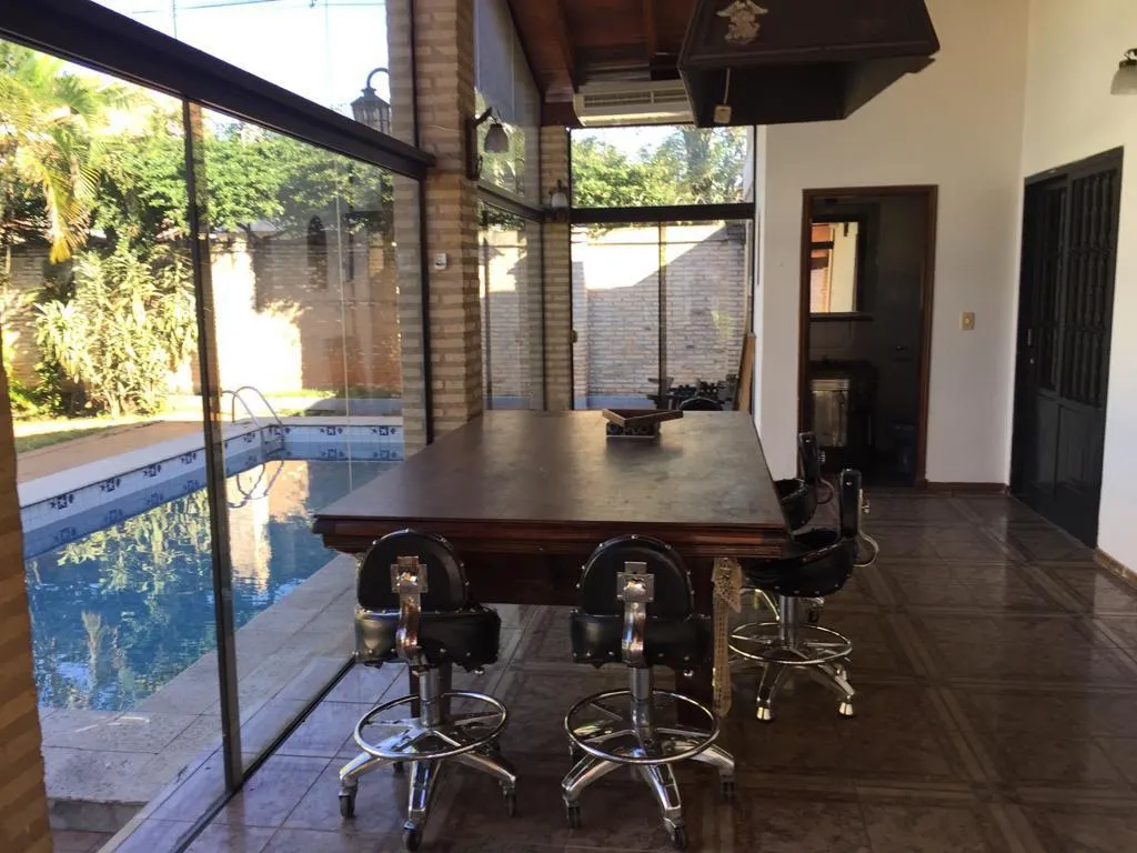 BO. MCAL. ESTIGARRIBIA – LOS LAURELES: IDEAL P CASA U OFICINA, 2 SUITES, 7.000.000 GS. — foto 2