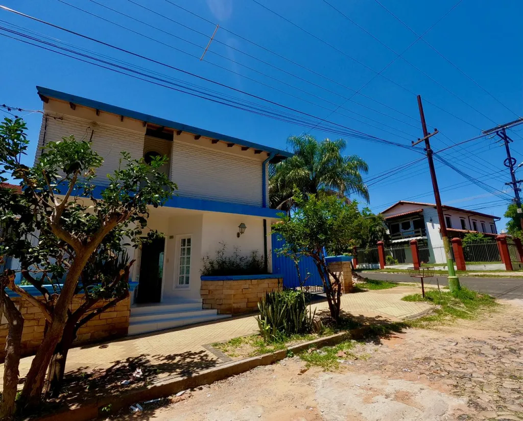 ALQUILO HERMOSO DUPLEX CON PISCINA. INMEDIACIONES DE FELIX BOGADO — foto 2