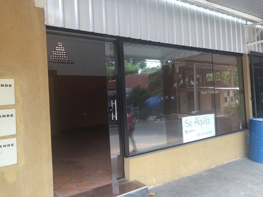 Vendo casa en la l centro de Ñemby — foto 3