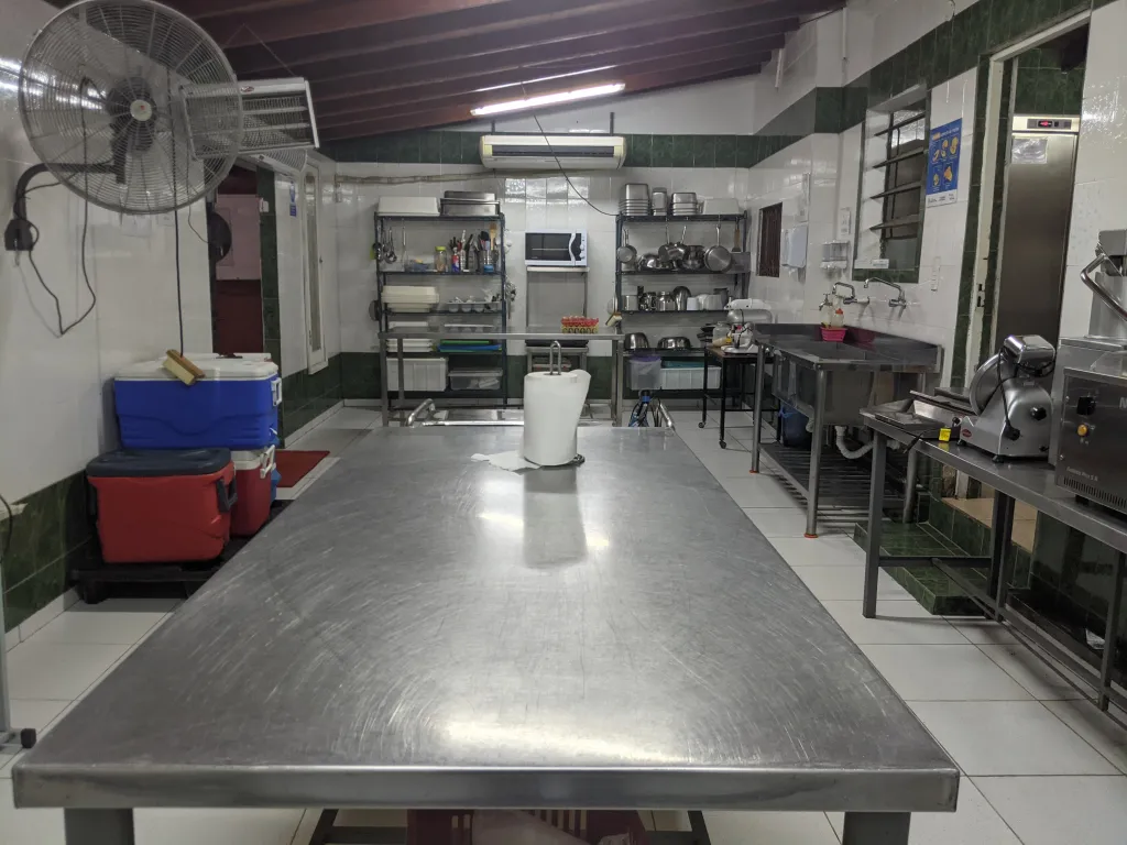 Local gastronómico semi equipado en Venta — foto 3