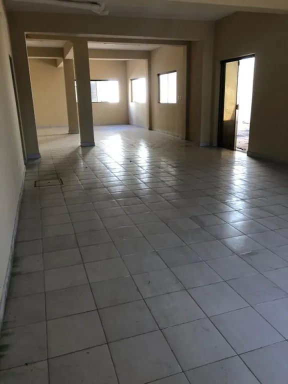 SE ALQUILA SALON COMERCIAL C* BAÑO EN SAN VICENTE - ASUNCION — foto 3