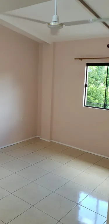 VENDO HERMOSA CASA EN SAN LORENZO — foto 3