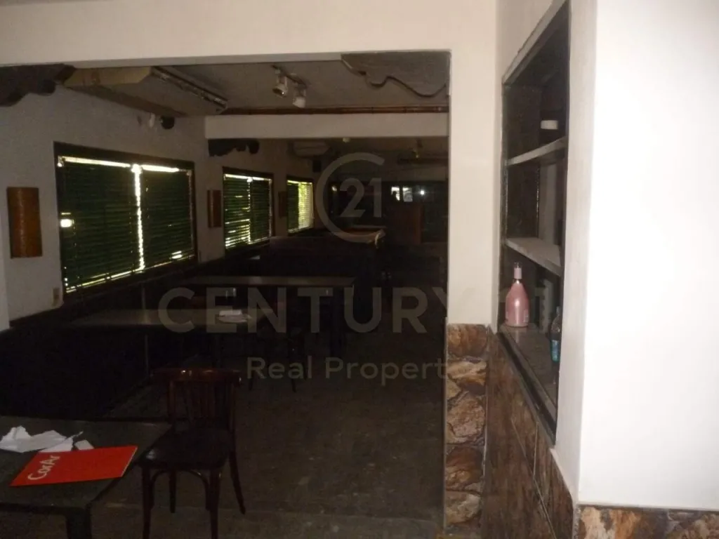 Emblemático ex Restaurant Las Cañitas - Avenida Choferes del Chaco. — foto 2
