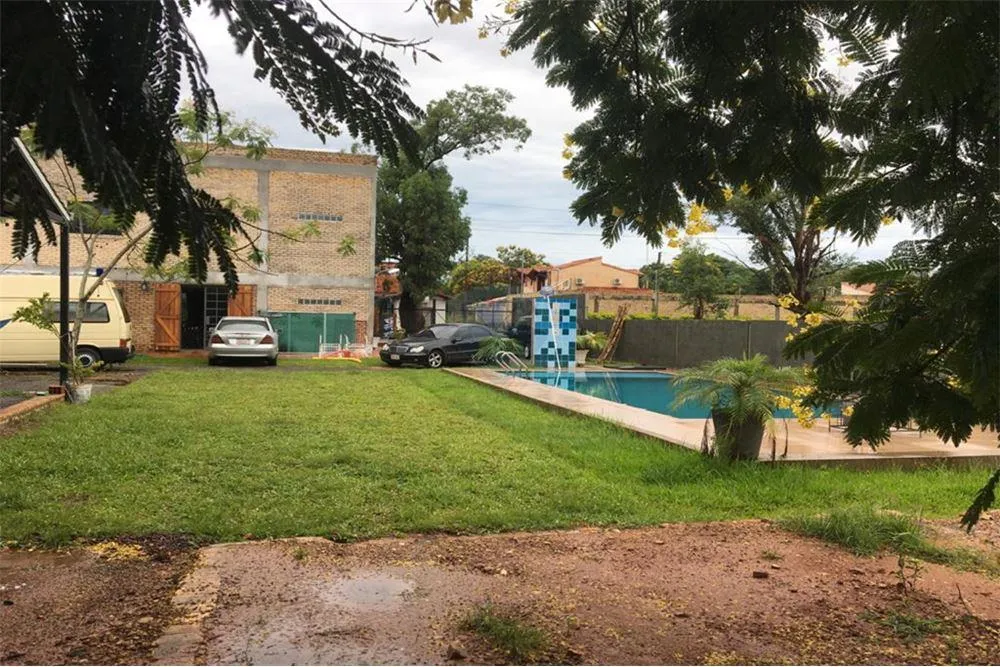HERMOSA CASA EN FRENTE A SAN BERNARDINO COUNTRY CLUB — foto 2