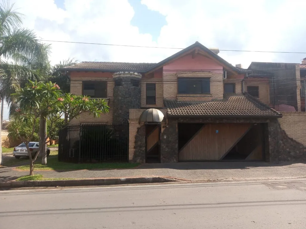 VENDO CASA EN ESQUINA EN BARRIO SAN JORGE - ASUNCION — foto 2