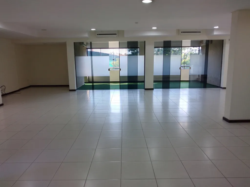 ALQ. OFICINA CORPORATIVA ZONA ANDE BOGGIANI — foto 3