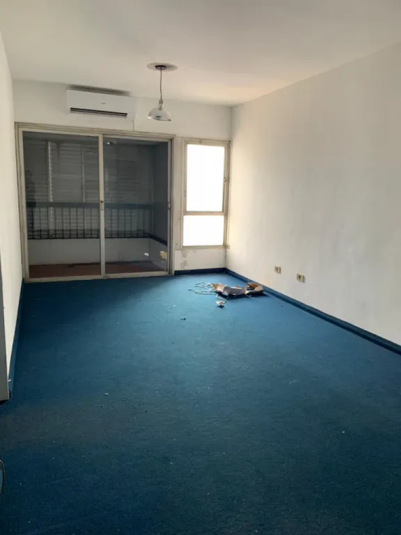 depto. de 2 dormitorios en edificio Dora 1. Brasil esq. 25 de Mayo — foto 2