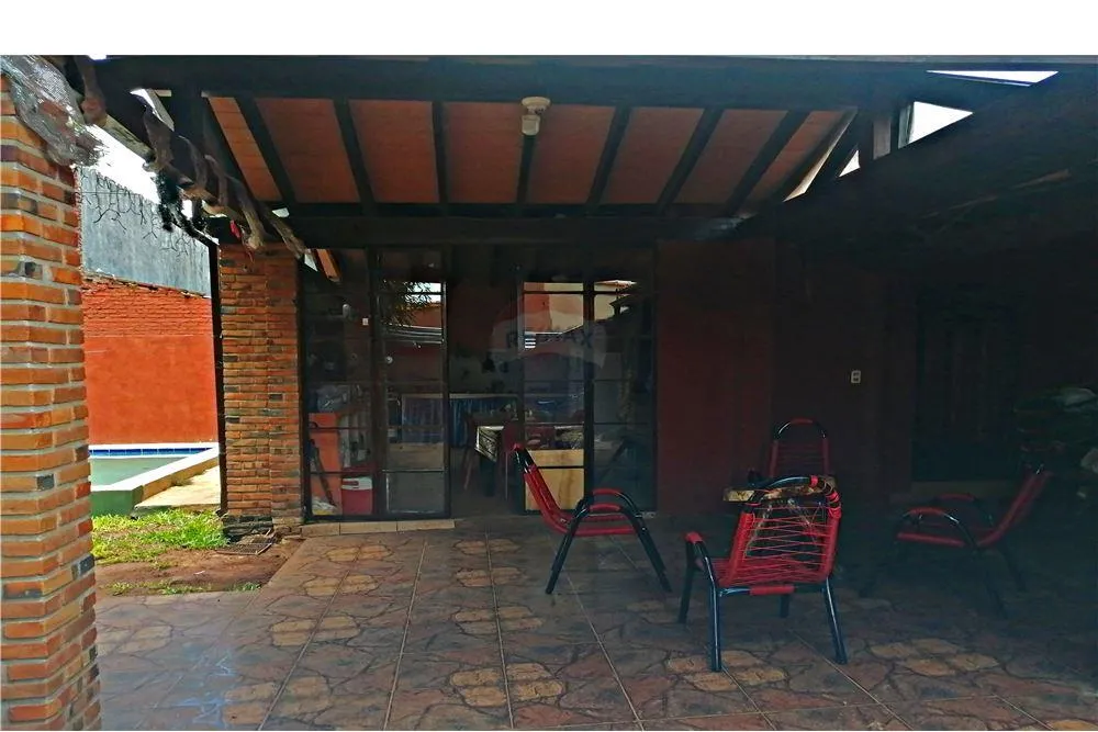 Casa con piscina en San Lorenzo — foto 2