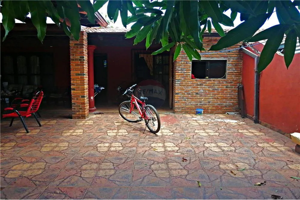 Casa con piscina en San Lorenzo — foto 3