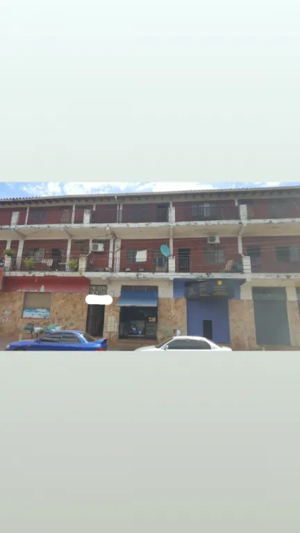 Vendo Edificio a refraccionar o demoler en esquina ideal para universidades a 100 mts de l — foto 3