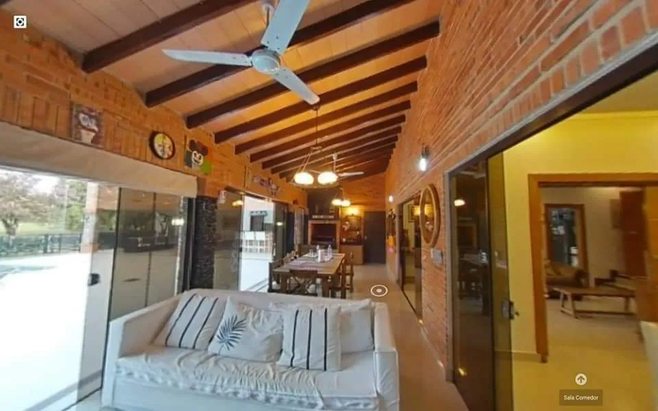 VENDO HERMOSA RESIDENCIA ZONA YACHT - SALIDA HOYO 3 DE GOLF — foto 2