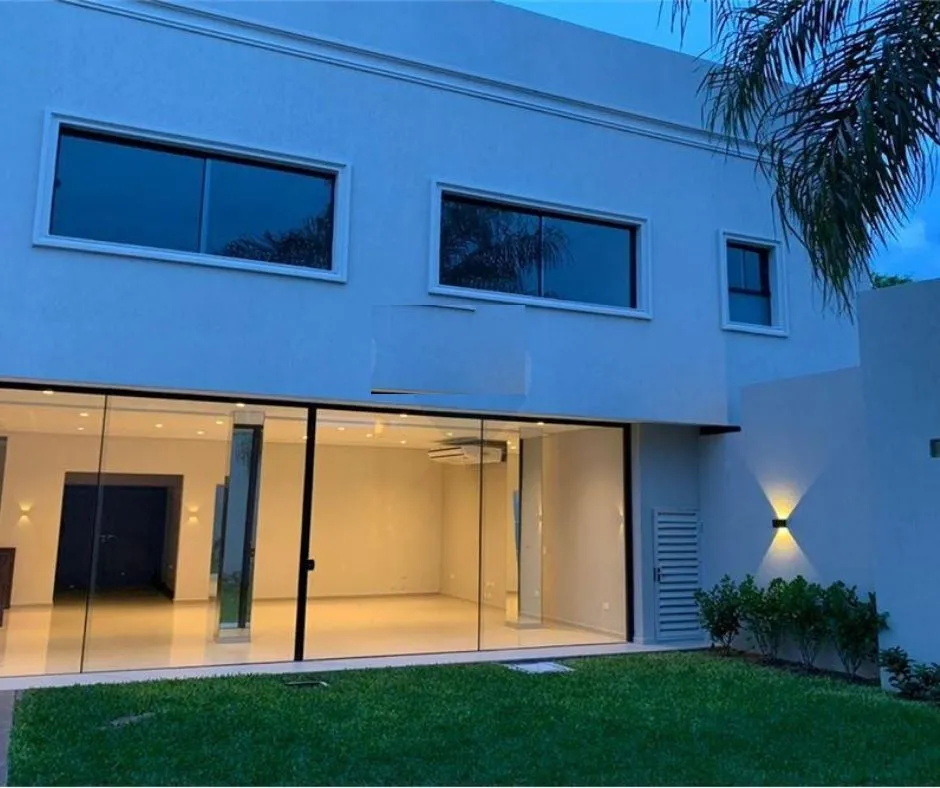 Venta Residencia Premium en Pleno Villa Morra 880,000 USD — foto 2