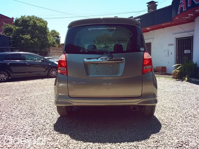 Toyota Ractis 2005 - foto 8