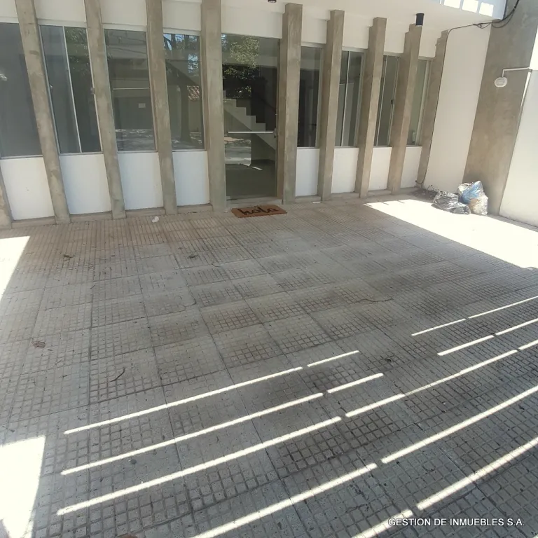 ALQUILO DUPLEX EN LAS MERCEDES — foto 2