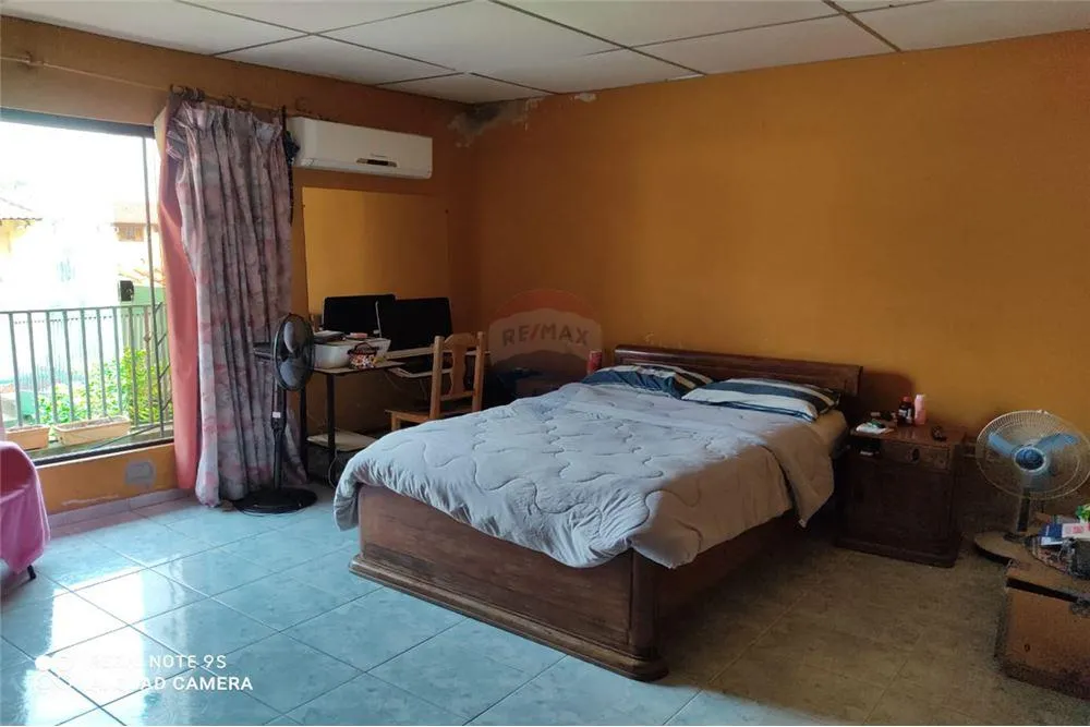 VENDO CASA EN BARRIO SAJONIA — foto 3