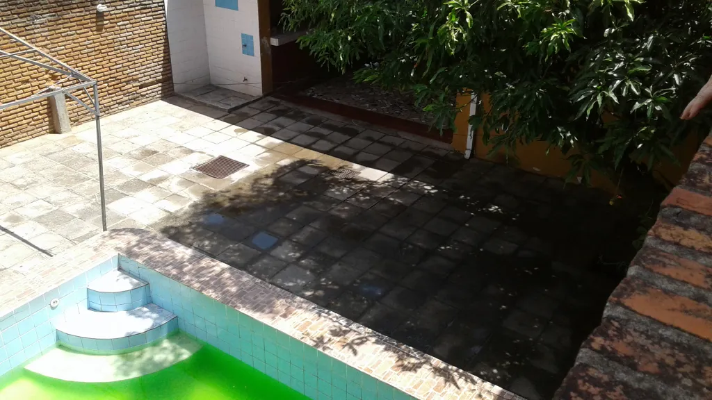 AM Consultora vende amplia casa en Asunción — foto 2