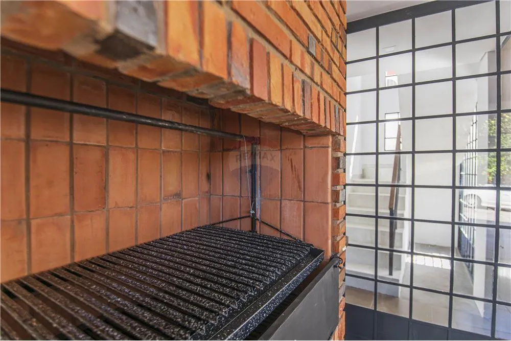VENDO TRIPLEX EN BARRIO SAJONIA — foto 3