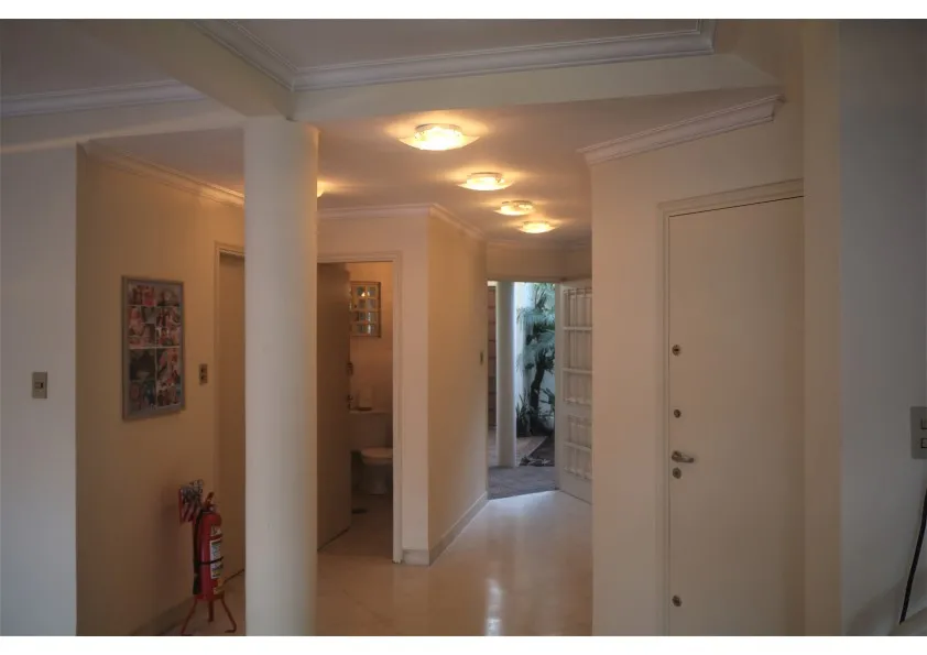 BO JARA – UNIV. AMERICANA: CHALET EN OFERTA, 3 SUITES, 5 BAÑOS, 250.000 USD! — foto 3
