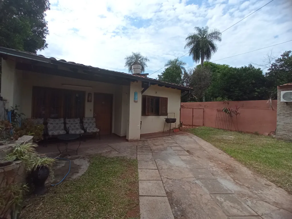 VENDO CASA DE CALLE A CALLE EN LAMBARÉ! — foto 3