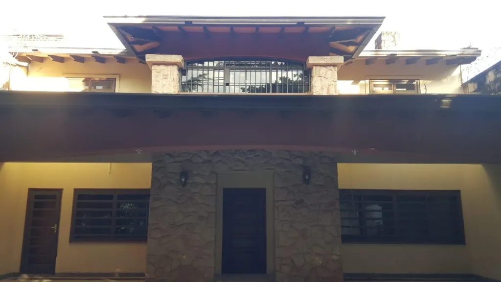 RESIDENCIA EN BARRIO MARISCAL ESTIGARRIBIA!!! — foto 2