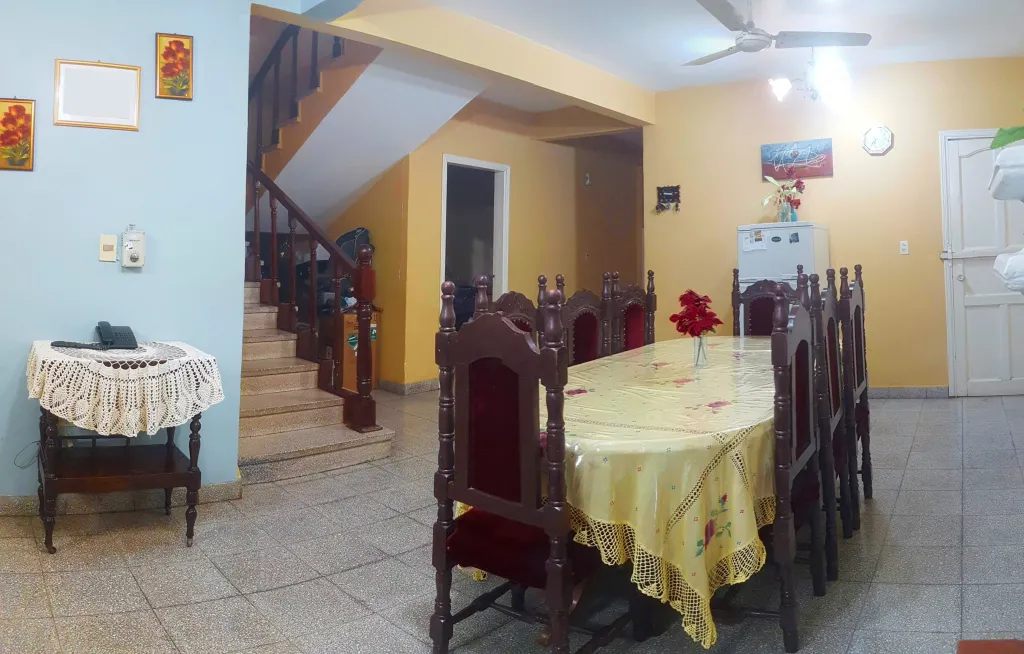 VENDO HERMOSA Y AMPLIA CASA DE DOS PISOS EN FDO DE LA MORA ZONA NORTE — foto 3